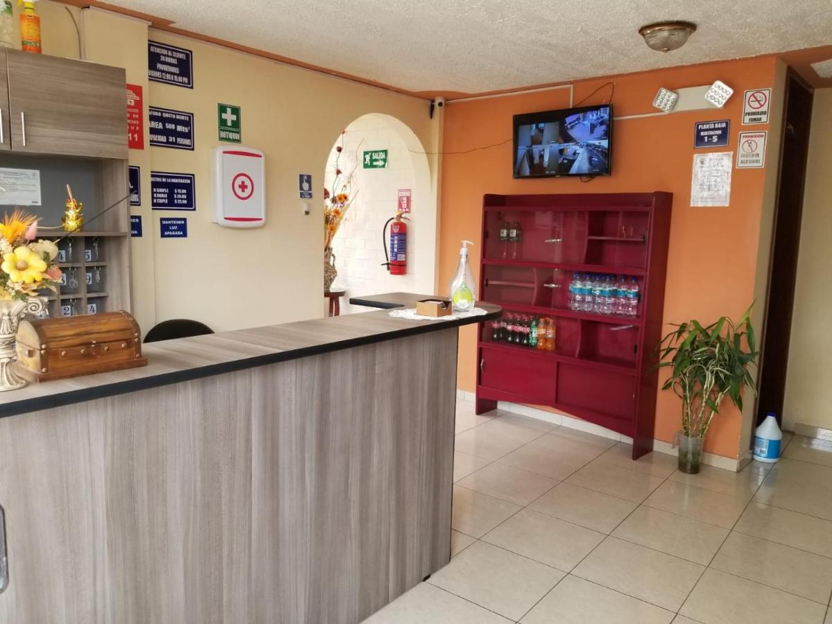 Hostal El Confort Quito Norte Exterior photo