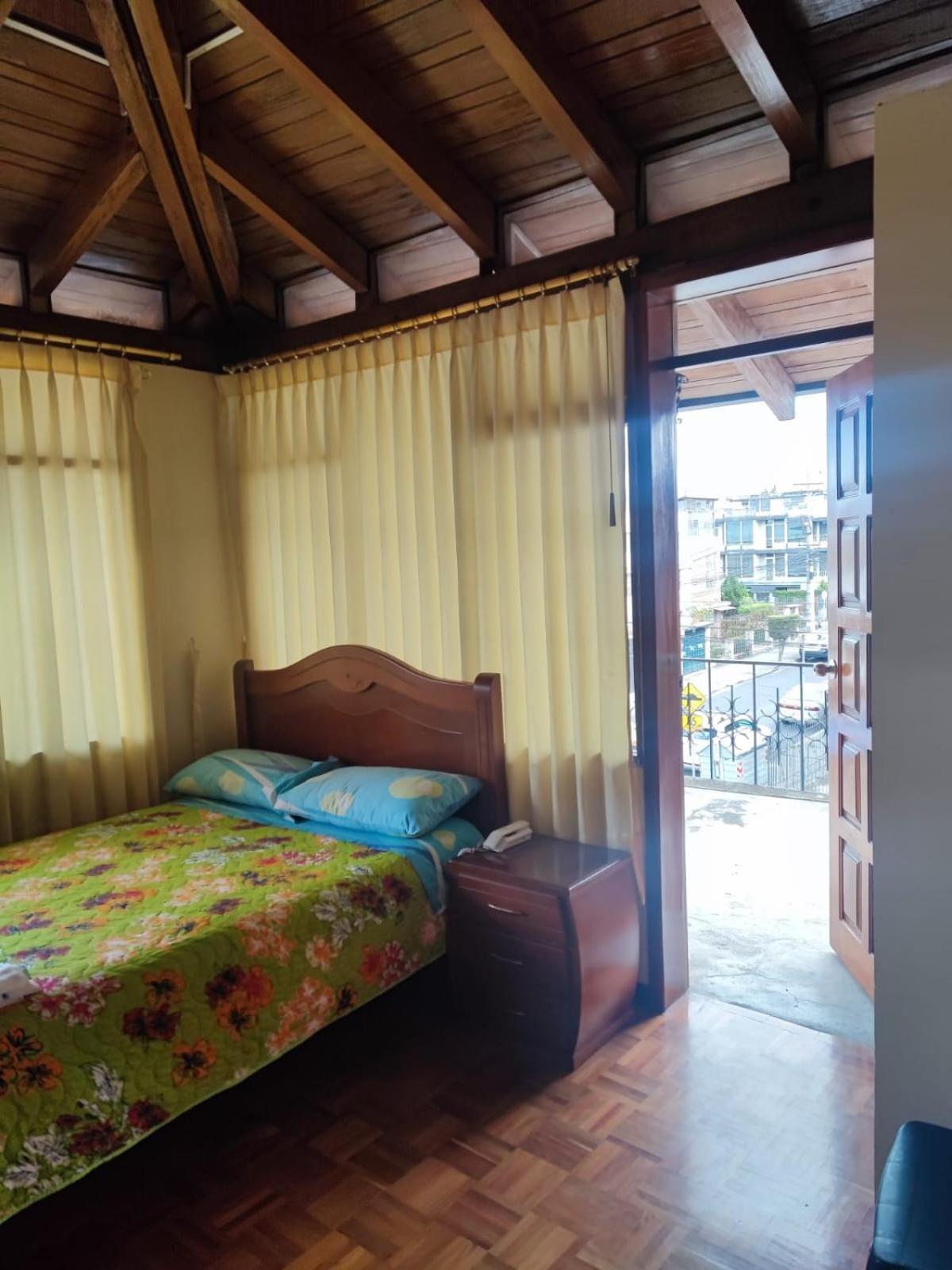 Hostal El Confort Quito Norte Exterior photo